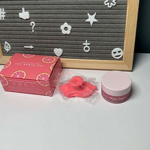 NCLA
The Scrub Set in Pink Grapefruit - Picture 3 of 6